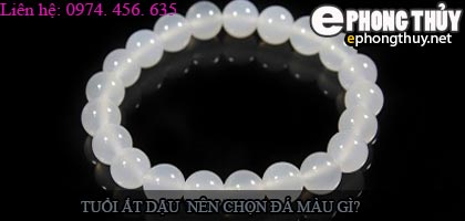 Tuổi ất dậu nên chọn đá màu nào?