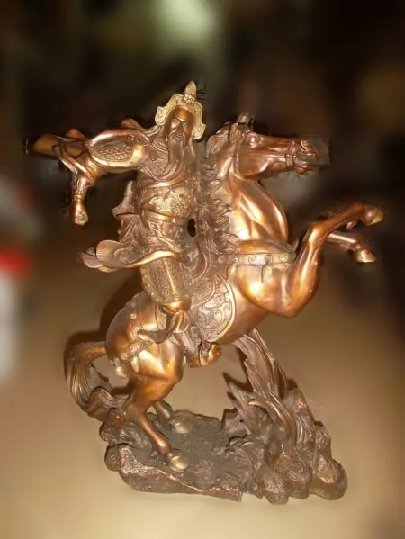 xem cách đặt tượng Quan Công trong nhà